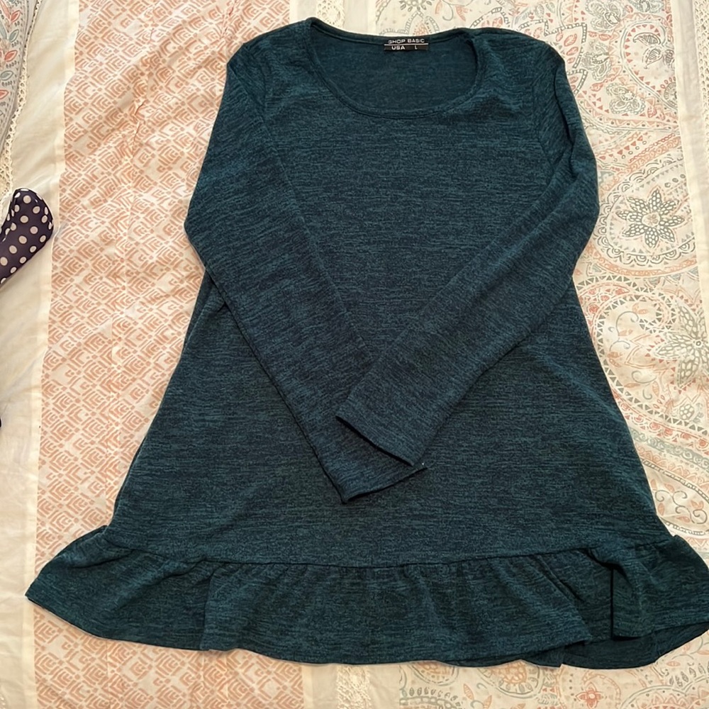 Dark teal ruffle bottom tunic top w/ pockets